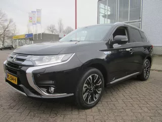 Mitsubishi Outlander 2.0 PHEV Instyle+ Leer l Navi l camera