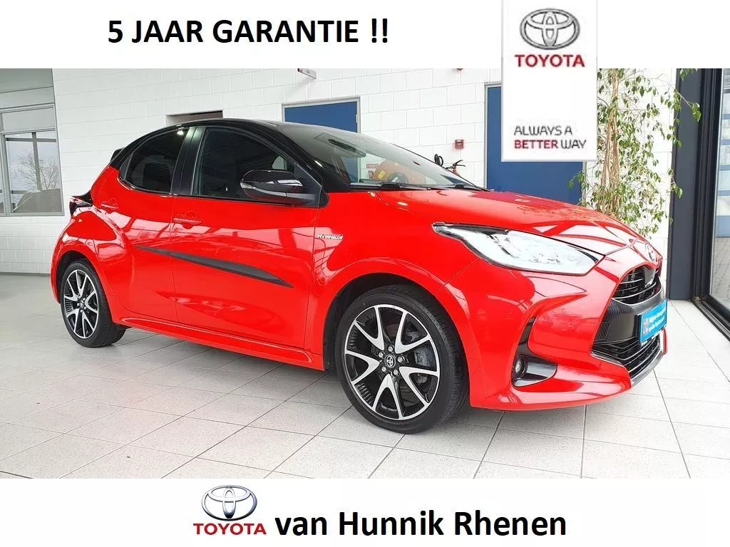 Toyota Yaris 1.5 Launch Edition | Stoel en stuur verw | HUD | Keyless |