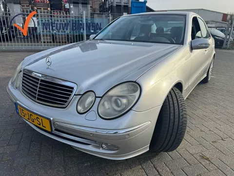 Mercedes-Benz E-Klasse 240 Avantgarde