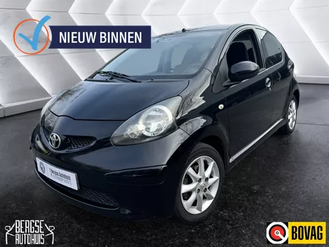 Toyota Aygo 1.0 12V + Airco Elek. Ramen Aux Nap Lmv