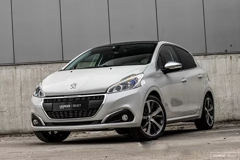 Peugeot 208 1.2 (110PK) Pano, Leder, Nw distr. Dealeroh.
