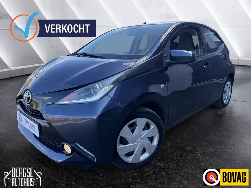 Toyota Aygo 1.0 VVT-i x-play CAMERA AIRCO ELEK.R