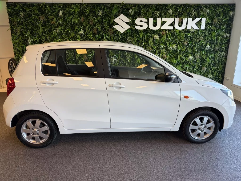 Suzuki Celerio Airco Trekhaak PDC Handsfre 1.0 Comfort weinig KM's 5-persoons