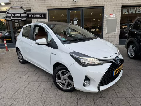Toyota Yaris 1.5 Hybrid Dynamic leer camera navigatie