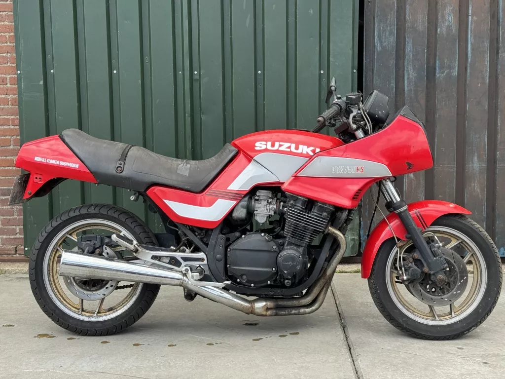 Suzuki GSX 750 ES Tour GSX 750 ES