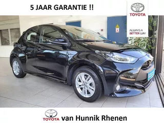 Toyota Yaris 1.5 Business | Apple/Android | Stoel verw | Camera | LM velgen | VERKOCHT