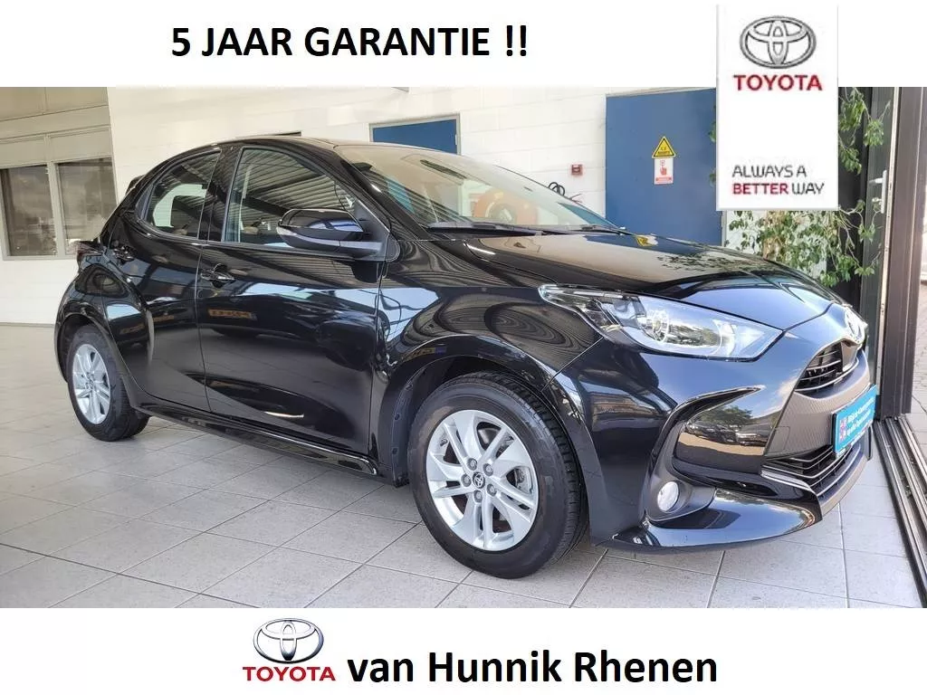 Toyota Yaris 1.5 Business | Apple/Android | Stoel verw | Camera | LM velgen | VERKOCHT