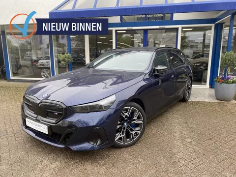 BMW i5 Touring M60 xDrive 84 kWh