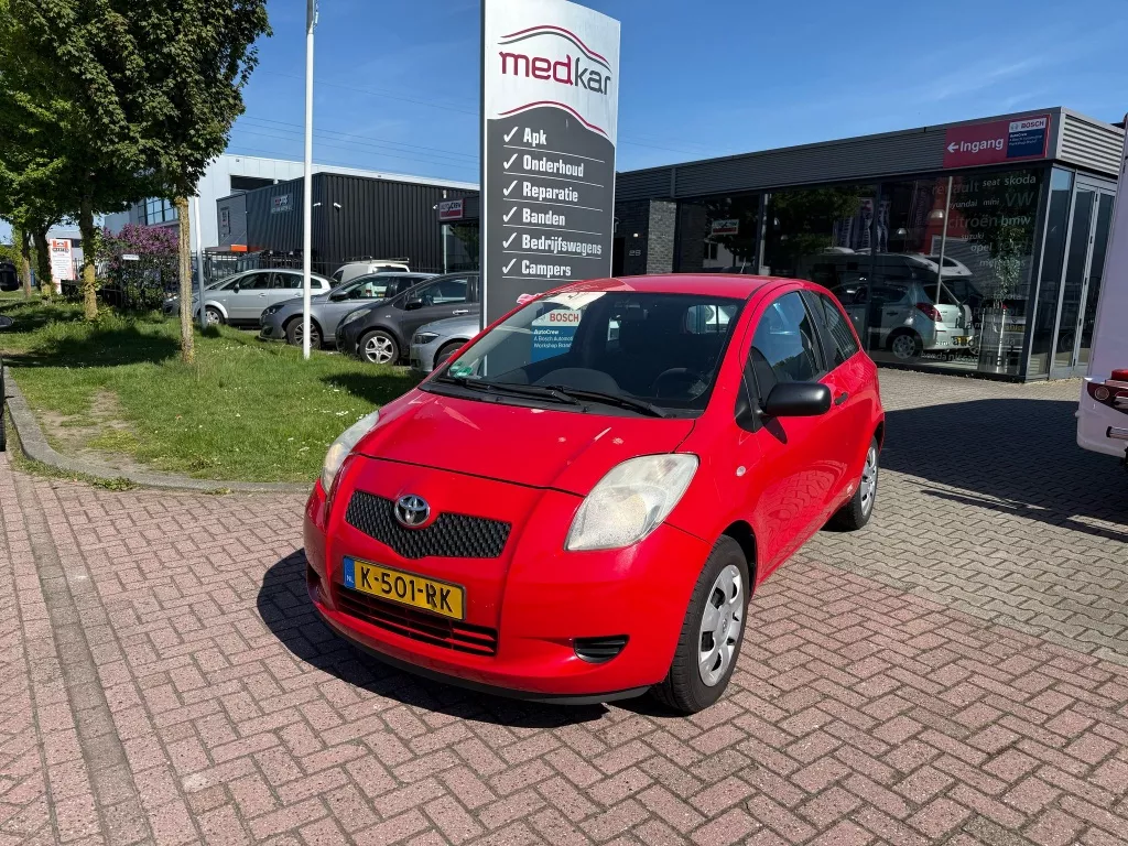 Toyota Yaris 1.0 VVTi Spirit