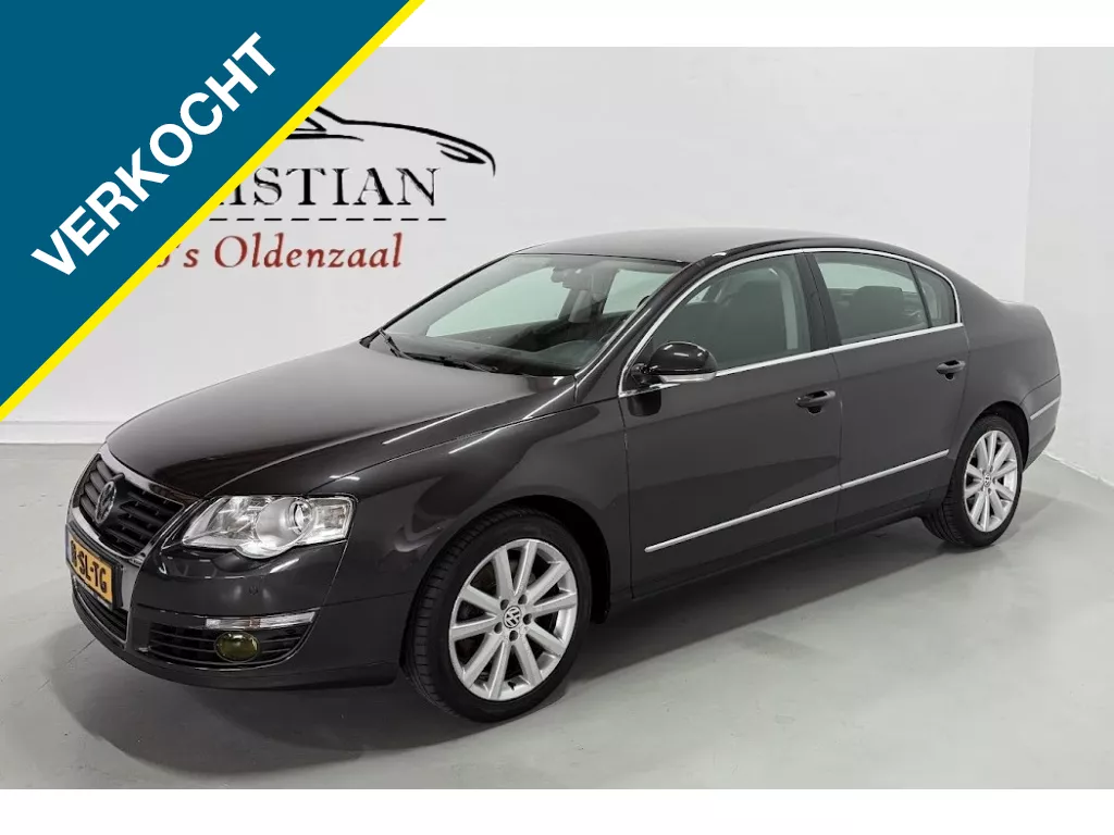 Volkswagen Passat 2.0 FSI Comfortline | PARKSENS. V/A | CLIMA