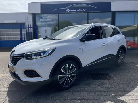 Renault Kadjar 1.3 TCe Intens l NAVI l LANE ASSIST | BOSE | Trekhaak Renault Kadjar 1.3 TCe Intens l NAVI l LANE ASSIST | BOSE | Trekhaak
