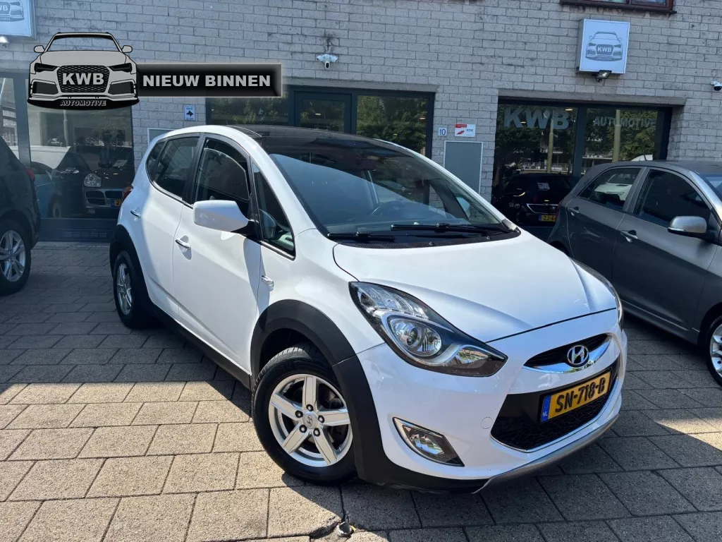 Hyundai ix20 1.4i i-Catcher Panoramadak Navi VOL