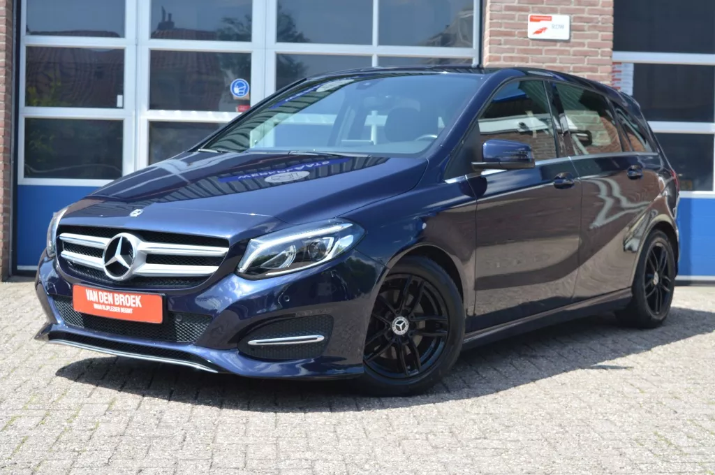 Mercedes-Benz B-Klasse 180 AMG | AUT - CAMERA - STOELVERW