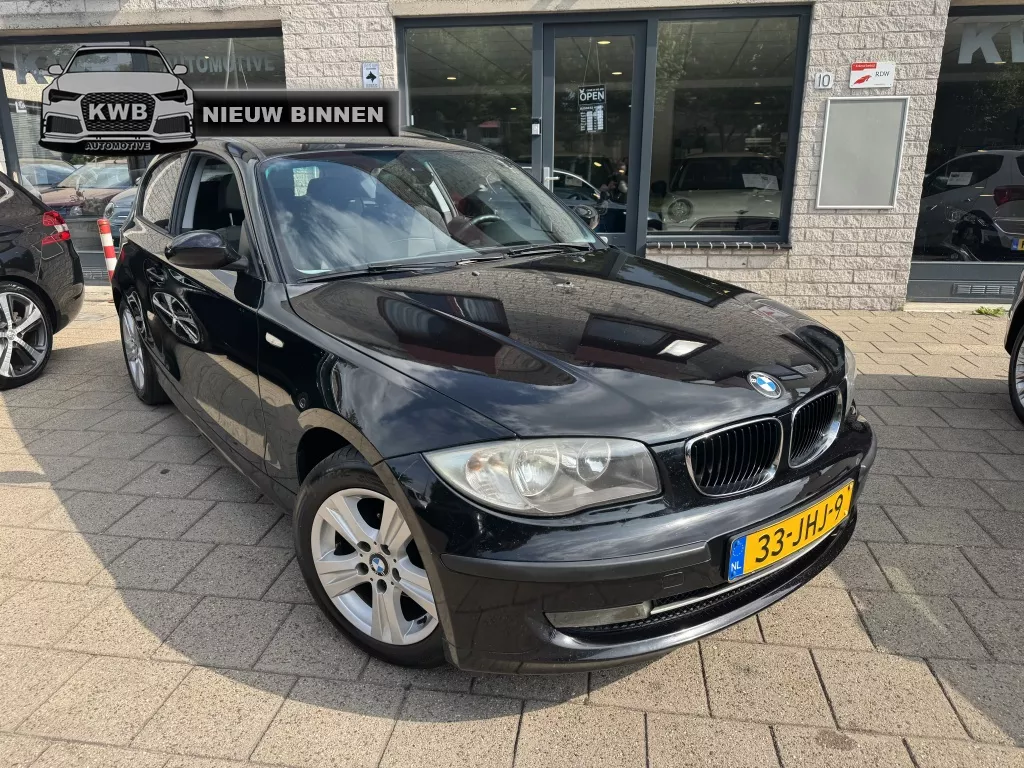 BMW 1-serie 118i Business Schuifkanteldak Trekhaak
