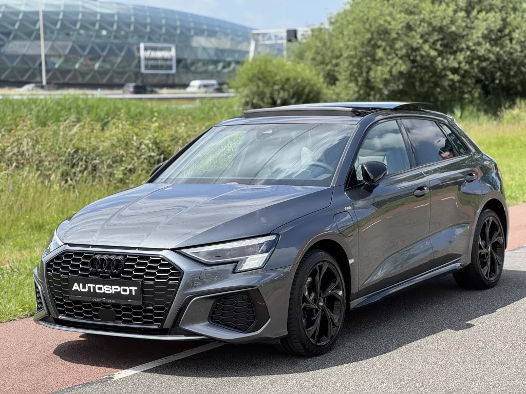 Audi A3 Sportback 40 TFSI e S-Line Matrix B&amp;O Navi Sfeerverlichting