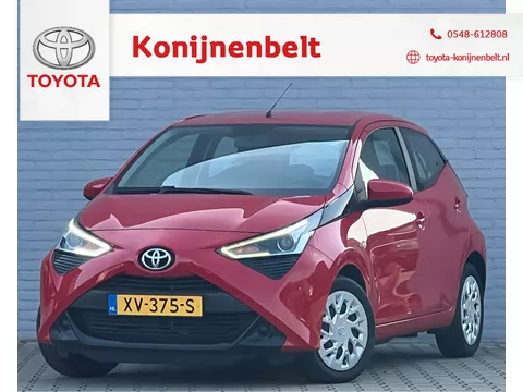 Toyota Aygo 1.0 VVT-i x-play 5-deurs | Trekhaak | NL auto | Airco