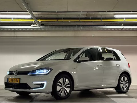 Volkswagen e-Golf E-DITION - VERKOCHT - nap! - trekhaak -