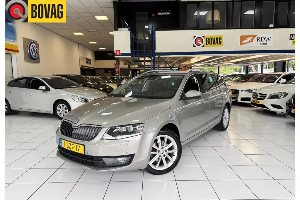 &Scaron;koda Octavia Combi 1.6 TDI Elegance Bns Bovag Garantie