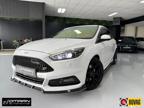 Ford Focus 2.0 ST-2 250PK 2016 RECARO MAXTON