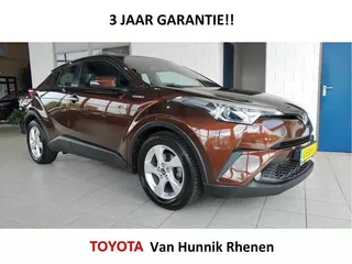 Toyota C-HR 1.8 Dynamic | Trekhaak | Navi | Stoelverw | Dodehoek | Keyless |
