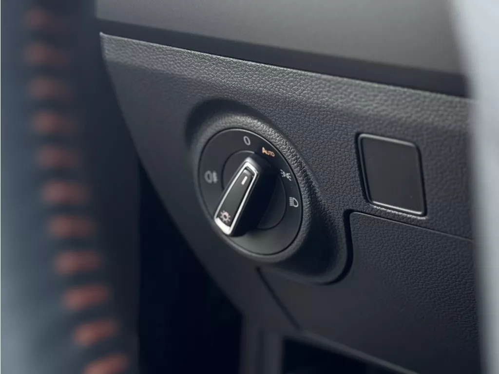 SEAT Ibiza 1.0 TSI FR BEATS LED CLIMA CAMERA FRONT SEAT Ibiza 1.0 TSI FR BEATS LED CLIMA CAMERA FRONT