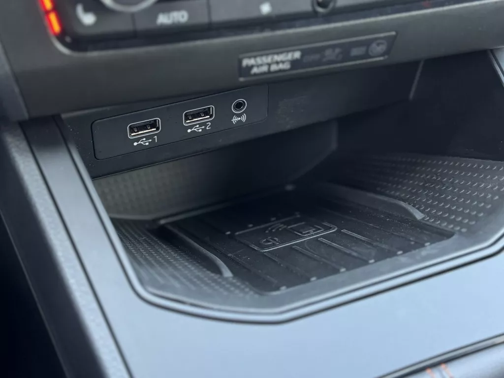 SEAT Ibiza 1.0 TSI FR BEATS LED CLIMA CAMERA FRONT SEAT Ibiza 1.0 TSI FR BEATS LED CLIMA CAMERA FRONT