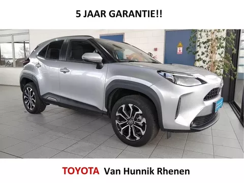 Toyota Yaris Cross 1.5 Style | Panodak | Stoel en stuurverw | HUD | Parksens A |