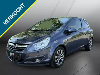Opel Corsa 1.4-16V 111 Edition airco cruise control.