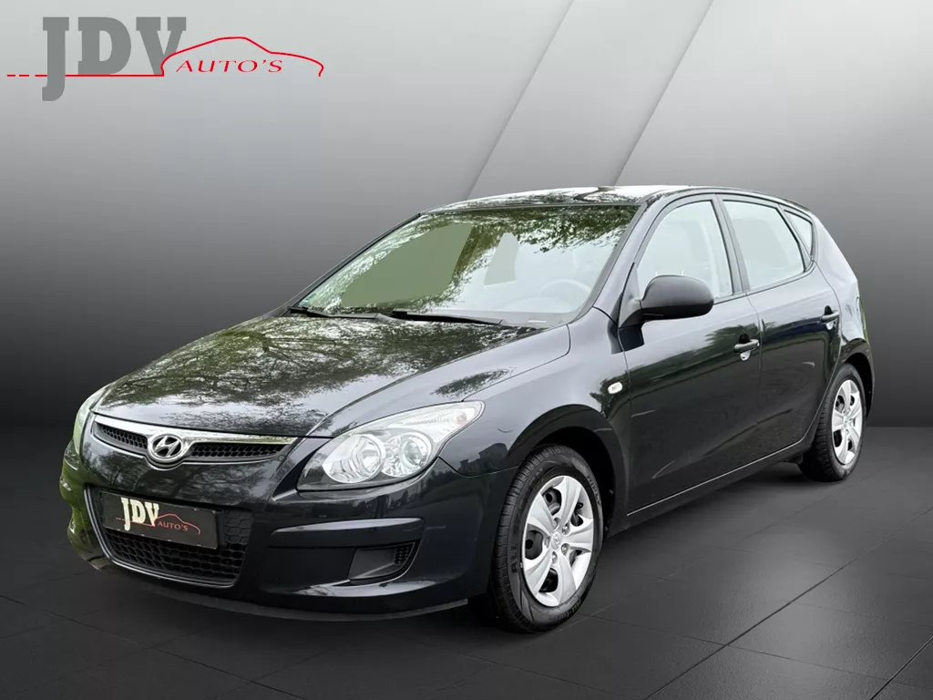 Hyundai i30 1.4i Active Cool vanaf &euro;63.- p/m ,trekhaak,airco,5 deurs.