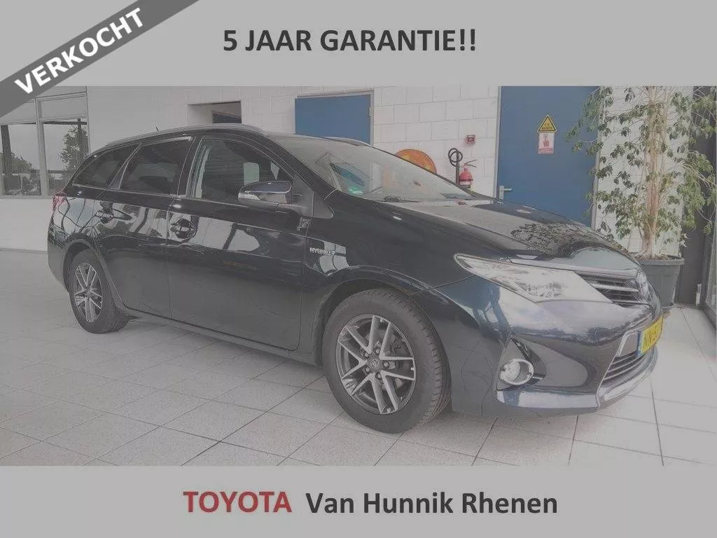 Toyota Auris Touring Sports 1.8 Hybr. Dynamic | Camera | Navigatie | Lm Velgen | Climat | VERKOCHT