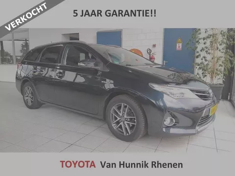 Toyota Auris Touring Sports 1.8 Hybr. Dynamic | Camera | Navigatie | Lm Velgen | Climat | VERKOCHT