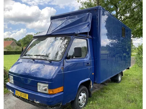 Nissan Trade CH 3 LRG Onbekend
