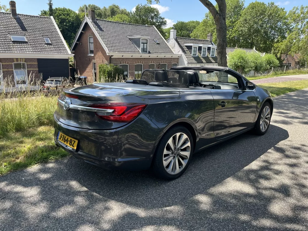 Opel Cascada 1.4 T ecoFLEX Cosmo